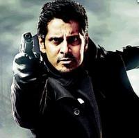 Vikram plays a cop in Thandavam