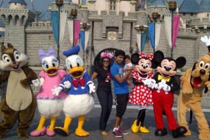 Poda Podi in Disneyland!