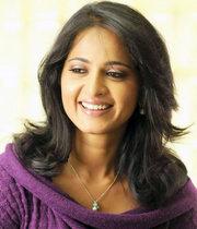 Anushka to romance Ajith