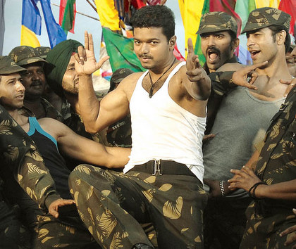 New still from Thuppakki
