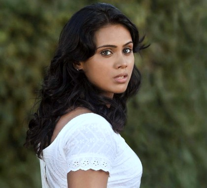 Thulasi in Kadal