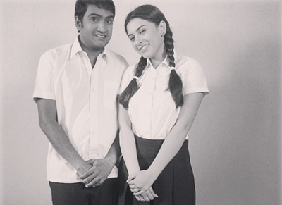 Santhanam and Hansika in TVSK