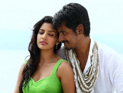 New still from Ethir Neechal