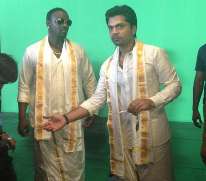 Akon's Kuthu step for Love Anthem