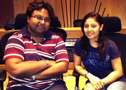 Sunidhi Chauhan records for Vijay's Jilla