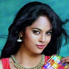 Ethir Neechal girl in CV Kumar's Mundasupatti