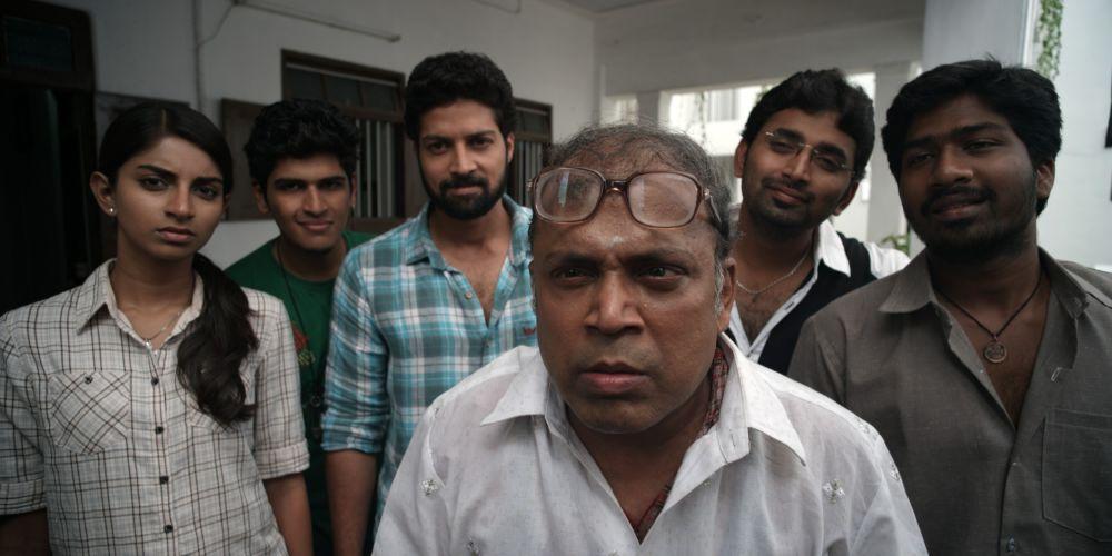 Kathai Thiraikadhai Vasanam Iyakkam 15/Aug/2014 Drama, Drama 128 mins. 