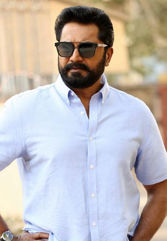 SARATHKUMAR R
