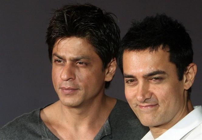 Aamir Khan postpones PK poster launch for ShahRukh Khan's Happy New Year