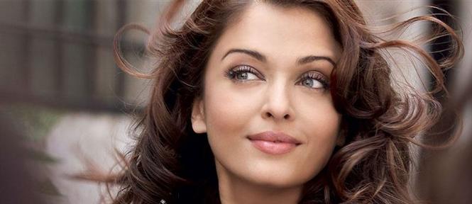 Aishwarya Rai Bachchan invited by Giorgio Armani to Milan Hindi Movie ...