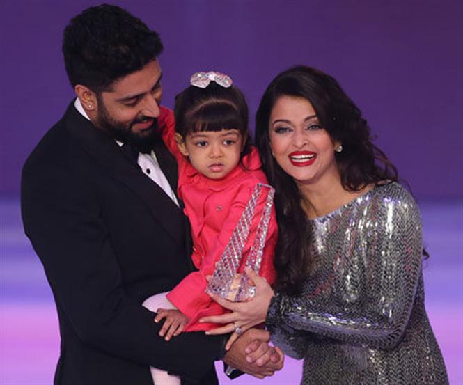 Aishwarya Rai honoured at Miss World 2014