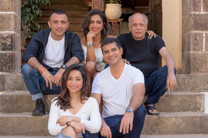 Amala Paul kick-starts Bollywood web-series with Mahesh Bhatt!