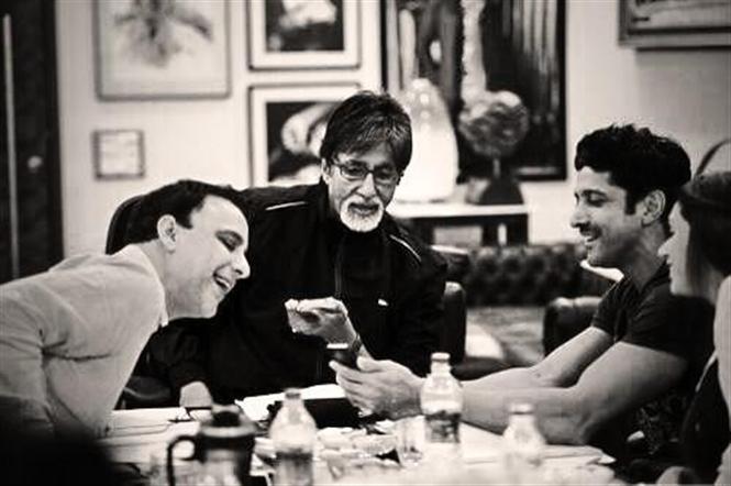Amitabh Bachchan, Farhan Akhtar starrer 'Do' to start rolling this month