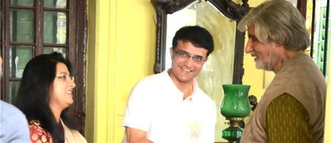 Amitabh Bachchan meets Sourav Ganguly on the sets of Piku