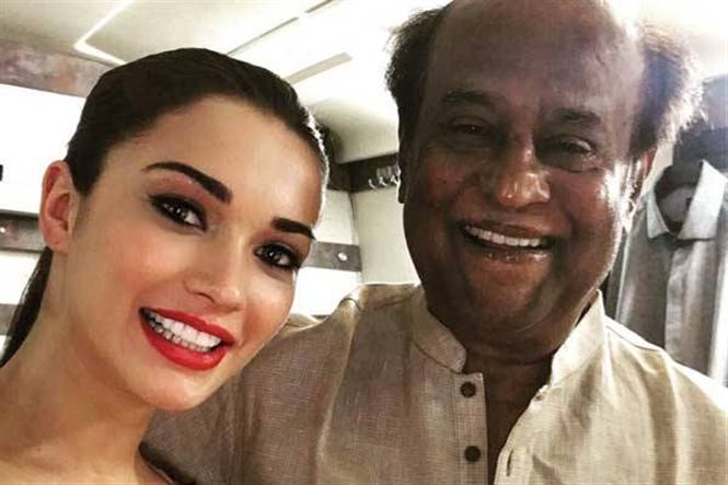 Amy Jackson's happy selfie with Rajinikanth 