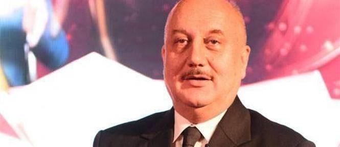 Anupam Kher shaves off mustache for 'M.S. Dhoni' role