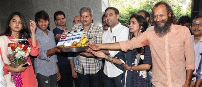 Arya Anushka join hands for Inji Idupazhagi