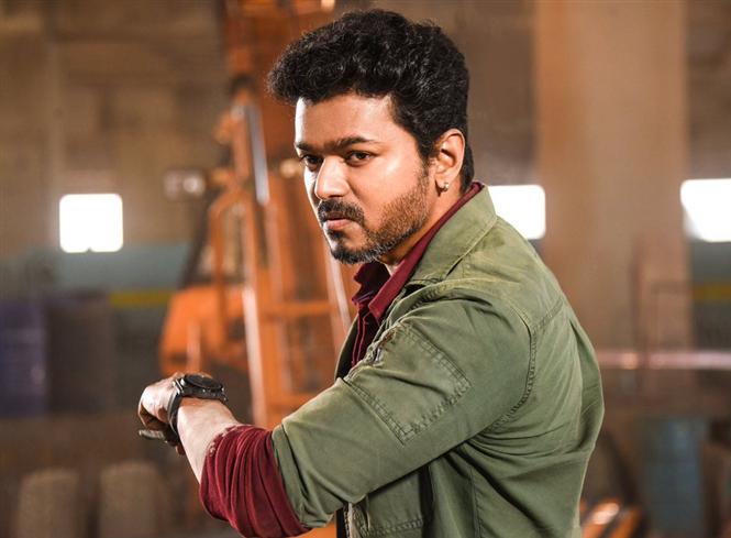 Box Office: Sarkar remains steady on Day 2, Vijay's film witnessed huge drop in Kerala