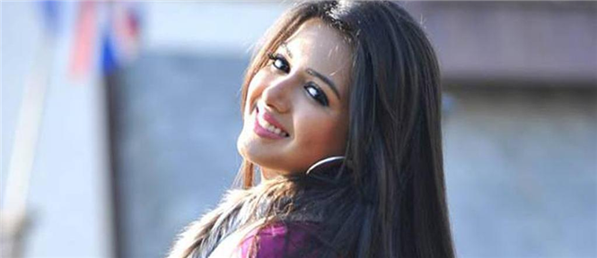Catherine Tresa to romance Jayam Ravi