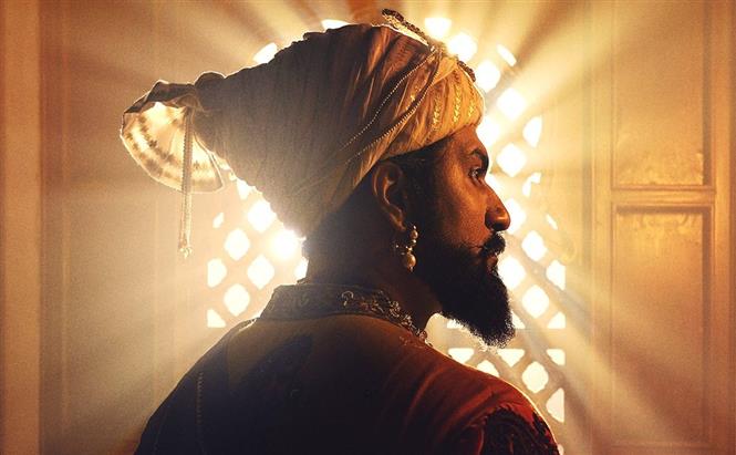Chhaava Review - One Man Show!