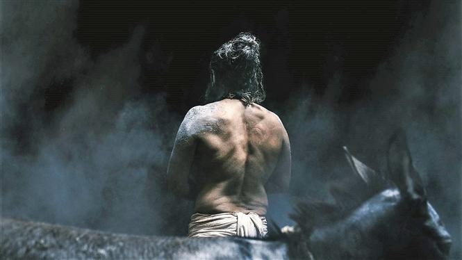 Chiyaan 61 title, first look, video glimpse tomorrow!