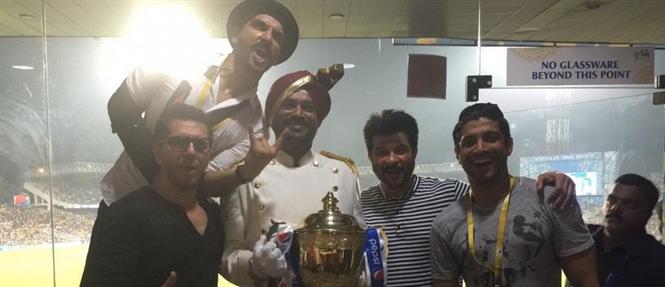 'Dil Dhadakne Do' team at IPL final