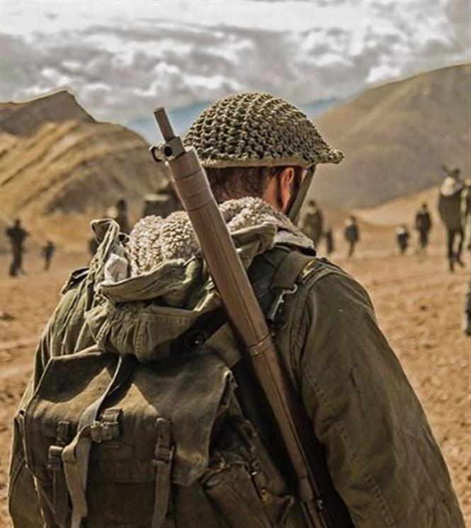 First look of Salman Khan from Tubelight