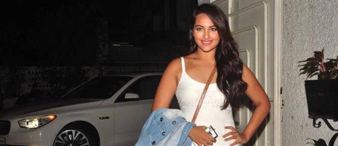 Gallery: Bollywood celebs at special screening of Finding Fanny