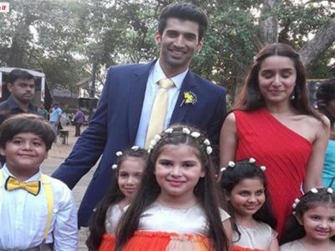 Here's Aditya, Shraddha moment from 'Ok Jaanu' set