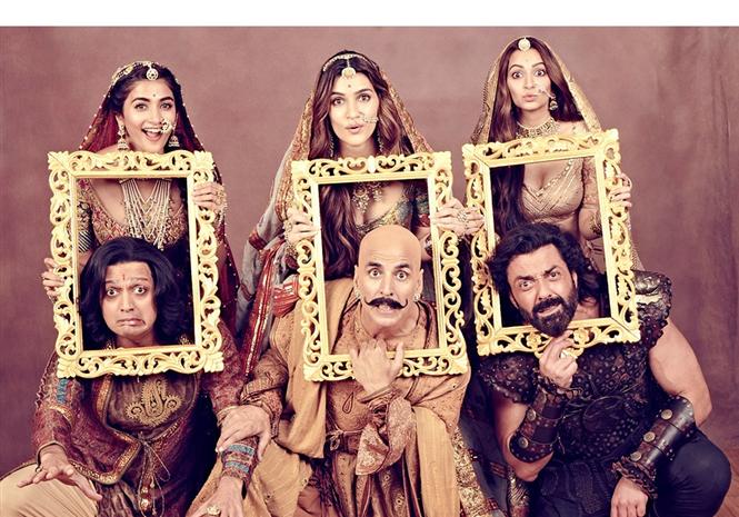 Housefull 4 Review: The Franchise Gets Bigger but That Doesn't Make It Better