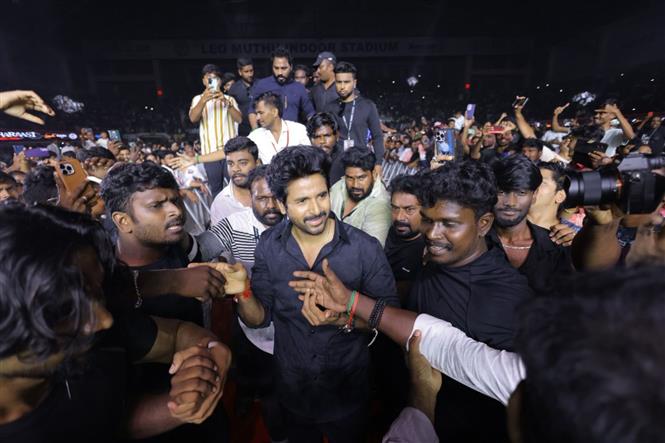 I'm Proud to Join the List of A.R. Murugadoss Heroes-  Sivakarthikeyan at Madharaasi Audio Launch