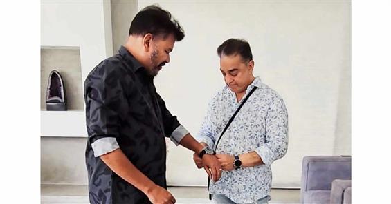 Indian 2: Impressed Kamal Haasan gifts director Shankar a watch!