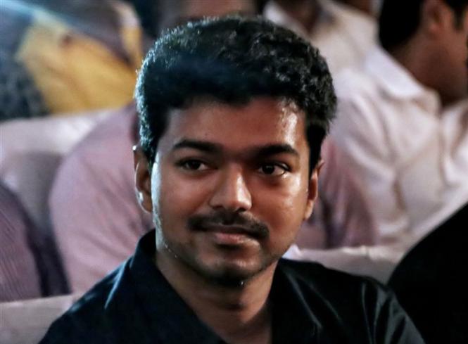 IT officers remove prohibitions at Vijay's residence!