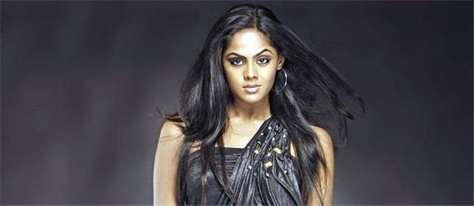 Karthika Nair getting ready for Purampokku