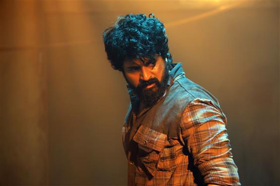 Madharaasi First Show begins with USA Premiere! Ta...