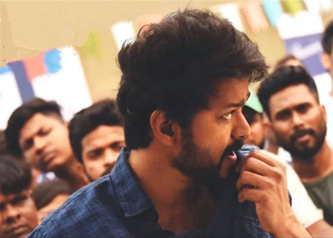 Master FDFS trends! Fans celebrate Vijay's unreleased movie!