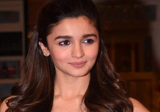 Meghna Gulzar begin shooting 'Raazi' in Kashmir