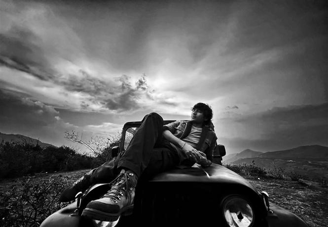 Naane Varuven: Dhanush, Selvaraghavan movie wraps shooting!