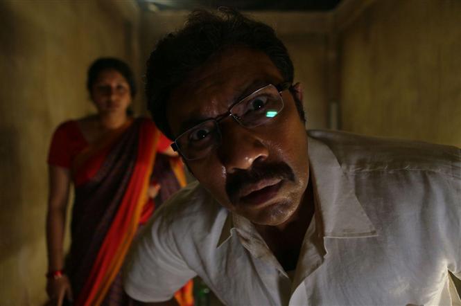 Oru Naal Iravil Review - A Neat Little Suspense Drama 