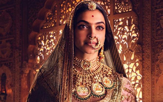 Padmaavat Review - MASTERPIECE! Don't ever miss this unparalleled cinematic experience.