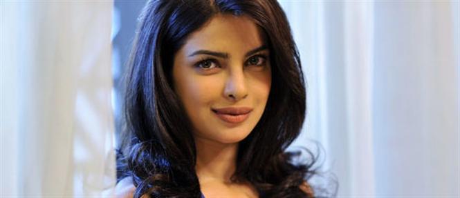 Priyanka Chopra: Can't wait to watch 'Tamasha'