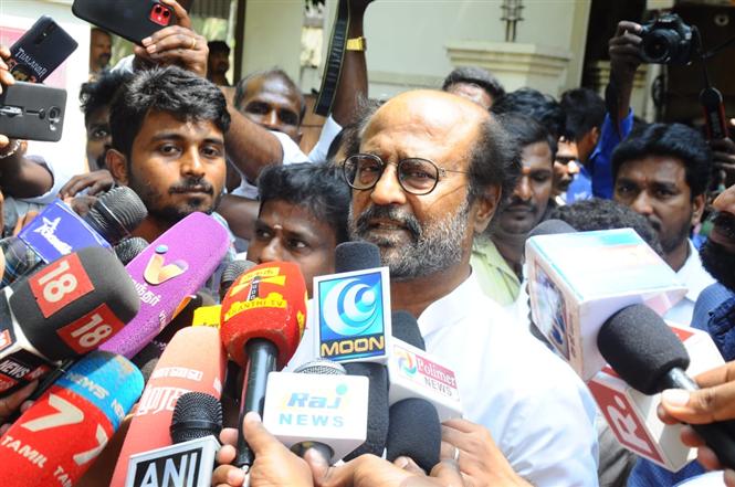 Rajinikanth 'disappointed' after meeting RMM members! Twitter Guesses the Reason!