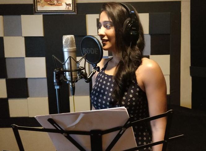Regina Cassandra dubs her voice in Tamil for the first time