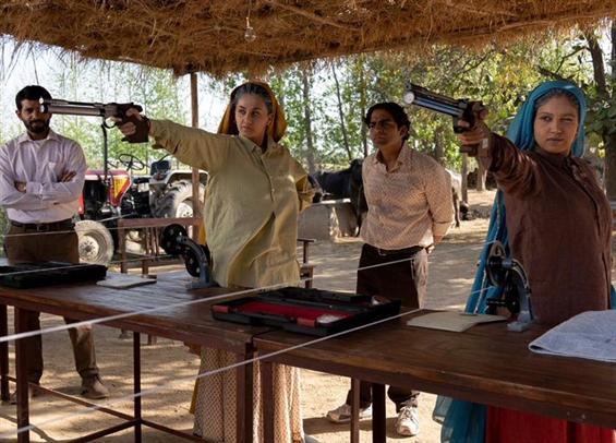 Saand Ki Aankh Trailer: Bhumi Pednekar and Taapsee Pannu will inspire you with their extraordinary journey as 'Shooter Dadis'