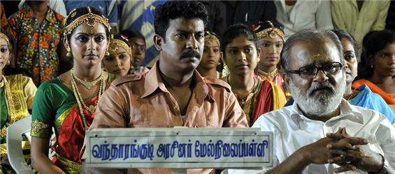 Saattai not strong enough - Movie Review