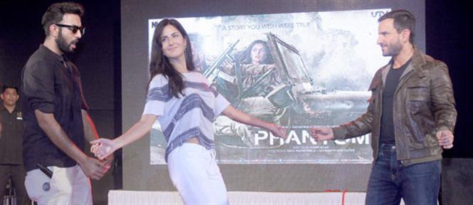 Saif Ali Khan and Katrina Kaif promote 'Phantom' at Umang Festival