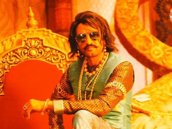 Santhanam to appear as 18th century King in Biscoth!