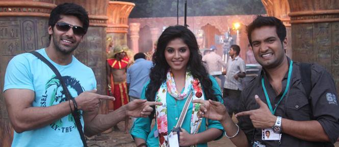 Settai Teaser with Mugamoodi
