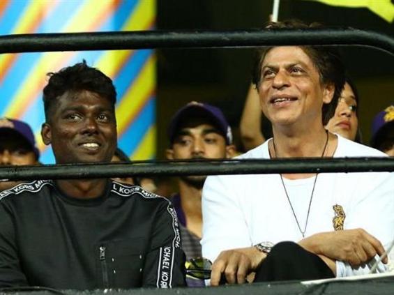 Shahrukh Khan, Atlee spotting fuels speculation about Vijay films!