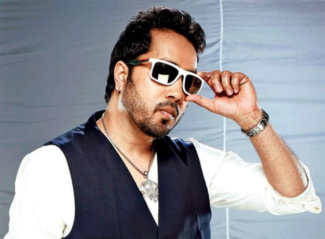 Singer Mika Singh banned from Indian Film Industry by AICWA